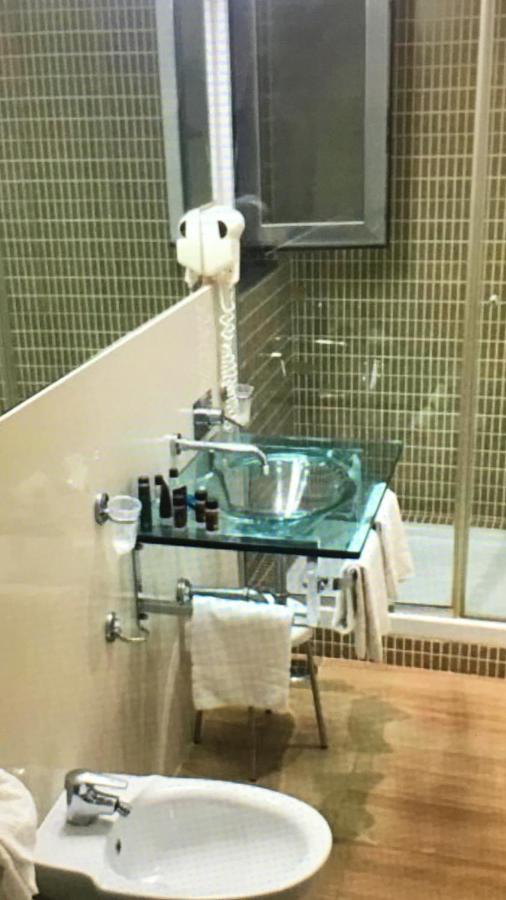 Mh Design Hotel Naples Luaran gambar