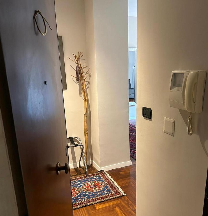 Mh Design Hotel Naples Luaran gambar