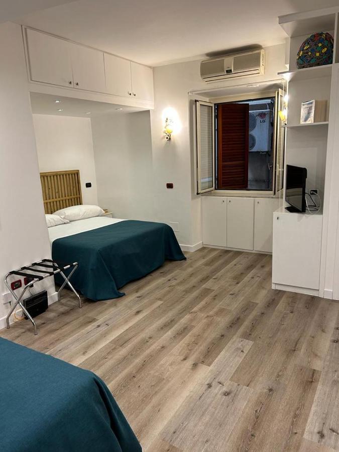 Mh Design Hotel Naples Luaran gambar