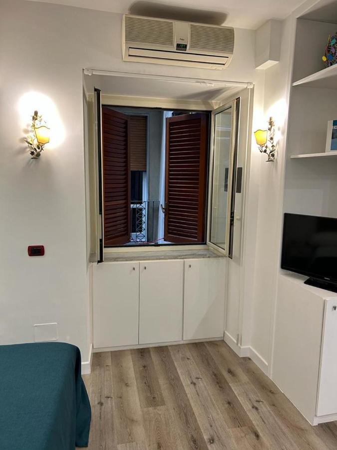 Mh Design Hotel Naples Luaran gambar