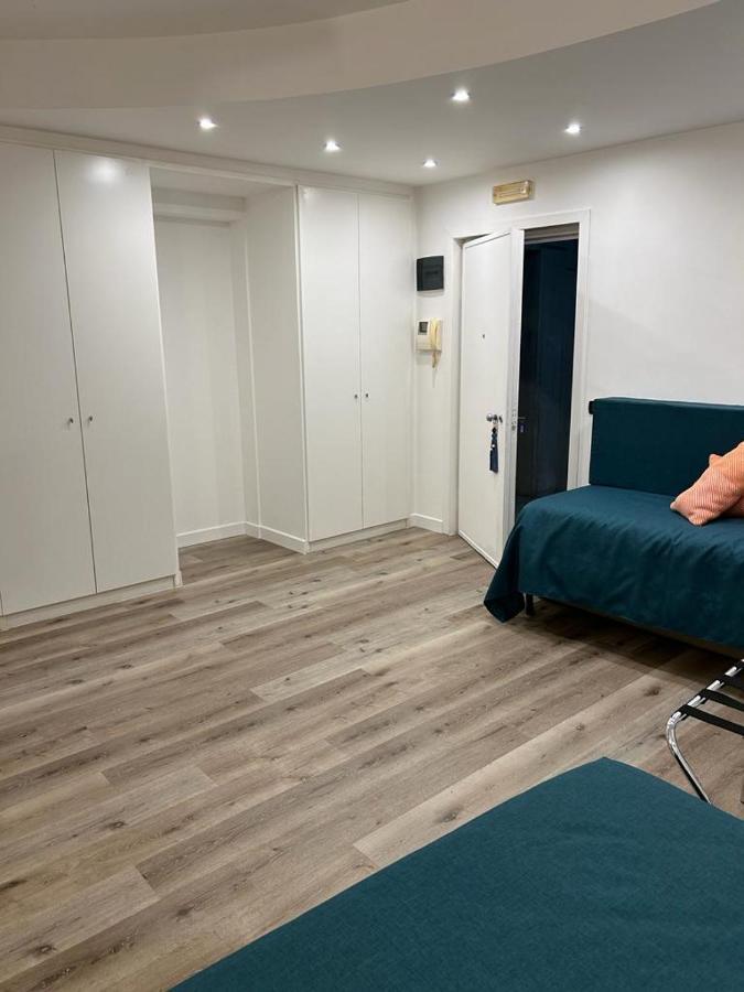 Mh Design Hotel Naples Luaran gambar