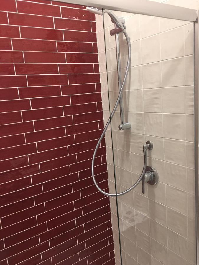 Mh Design Hotel Naples Luaran gambar